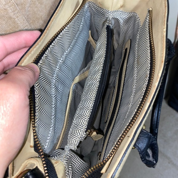 STEVE MADDEN Multic Shoulder Bag w Multiple Compartments Preowned - Picture 6 of 7